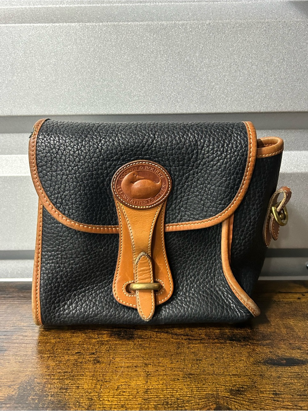 Vintage Dooney & Bourke All-Weather Leather Crossbody Bag Classic